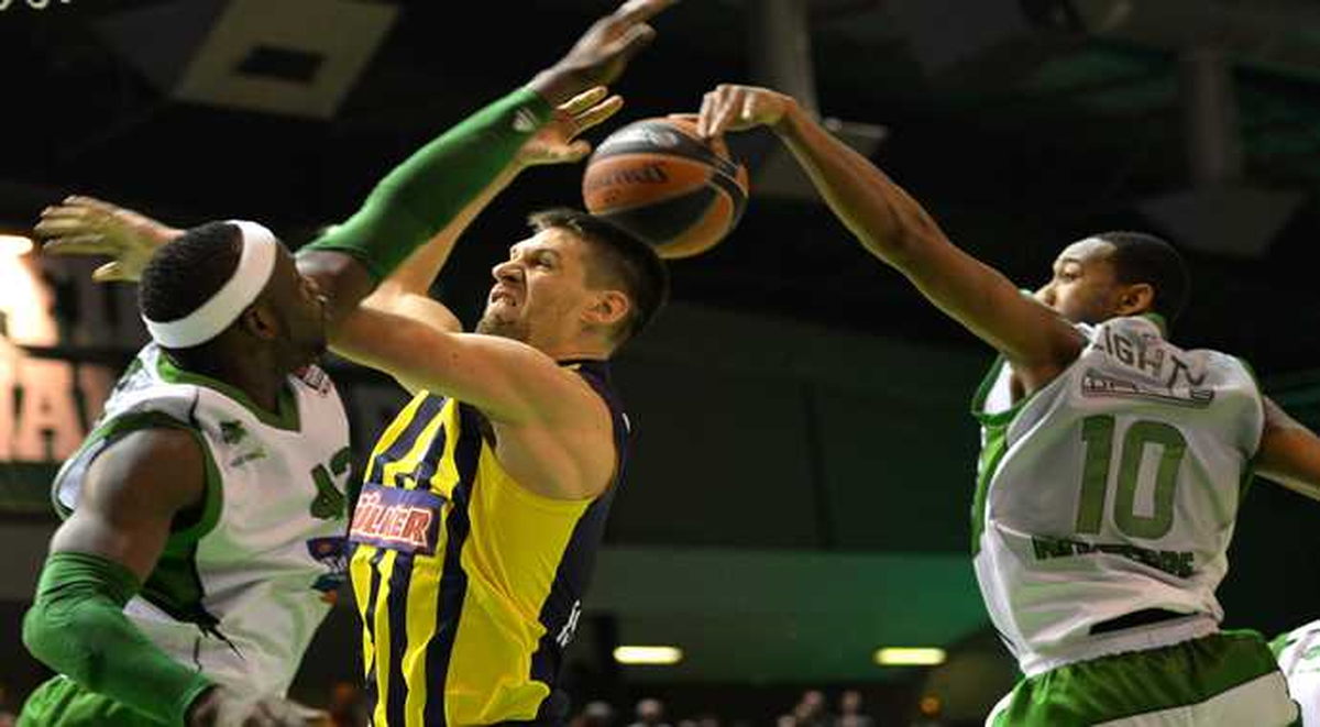 Nanterre: 76 Fenerbahçe Ülker: 95