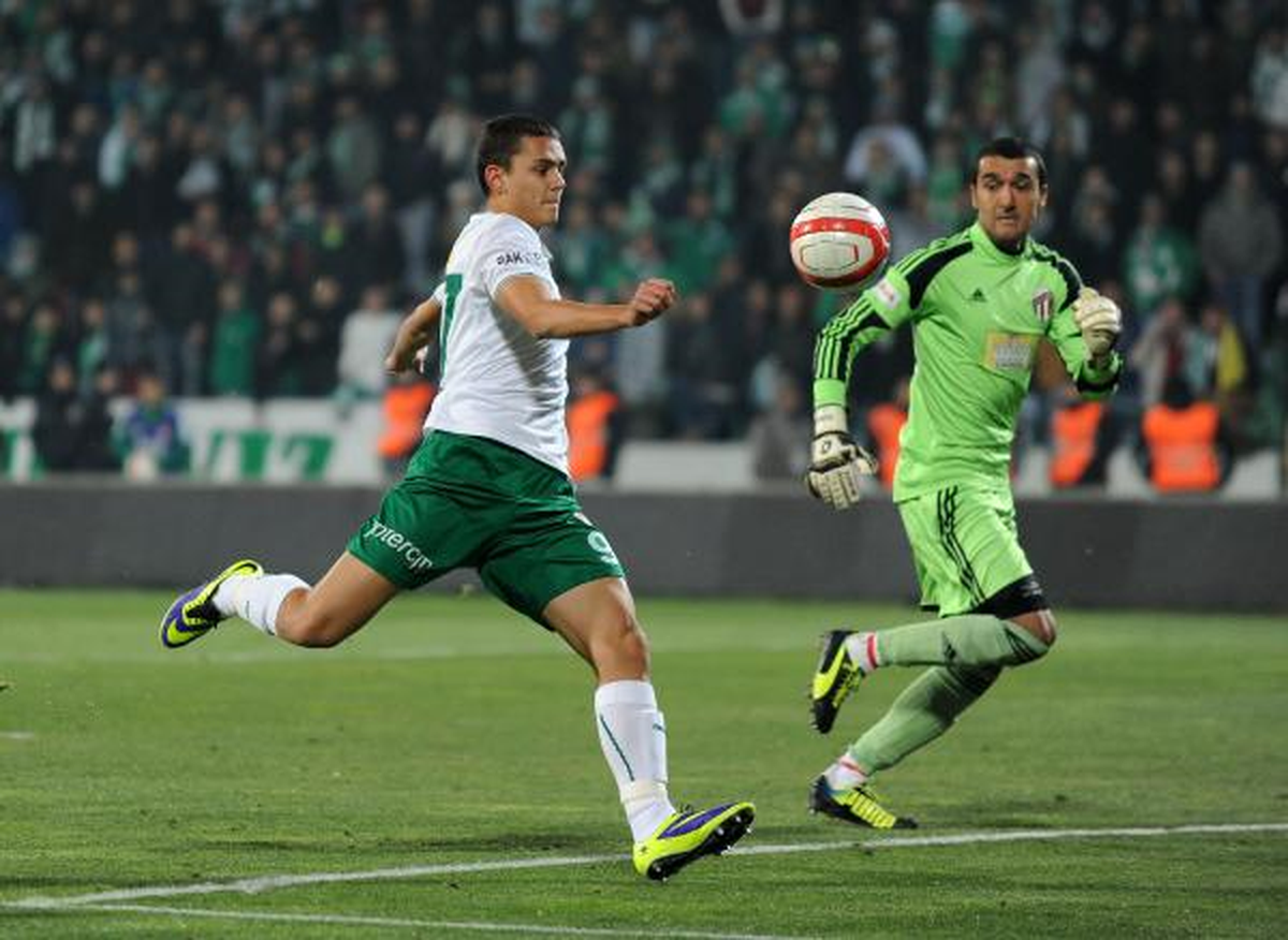 Bursaspor\'un 16 Yaşındaki Golcüsü Enes 4\'üncü Golünü Attı