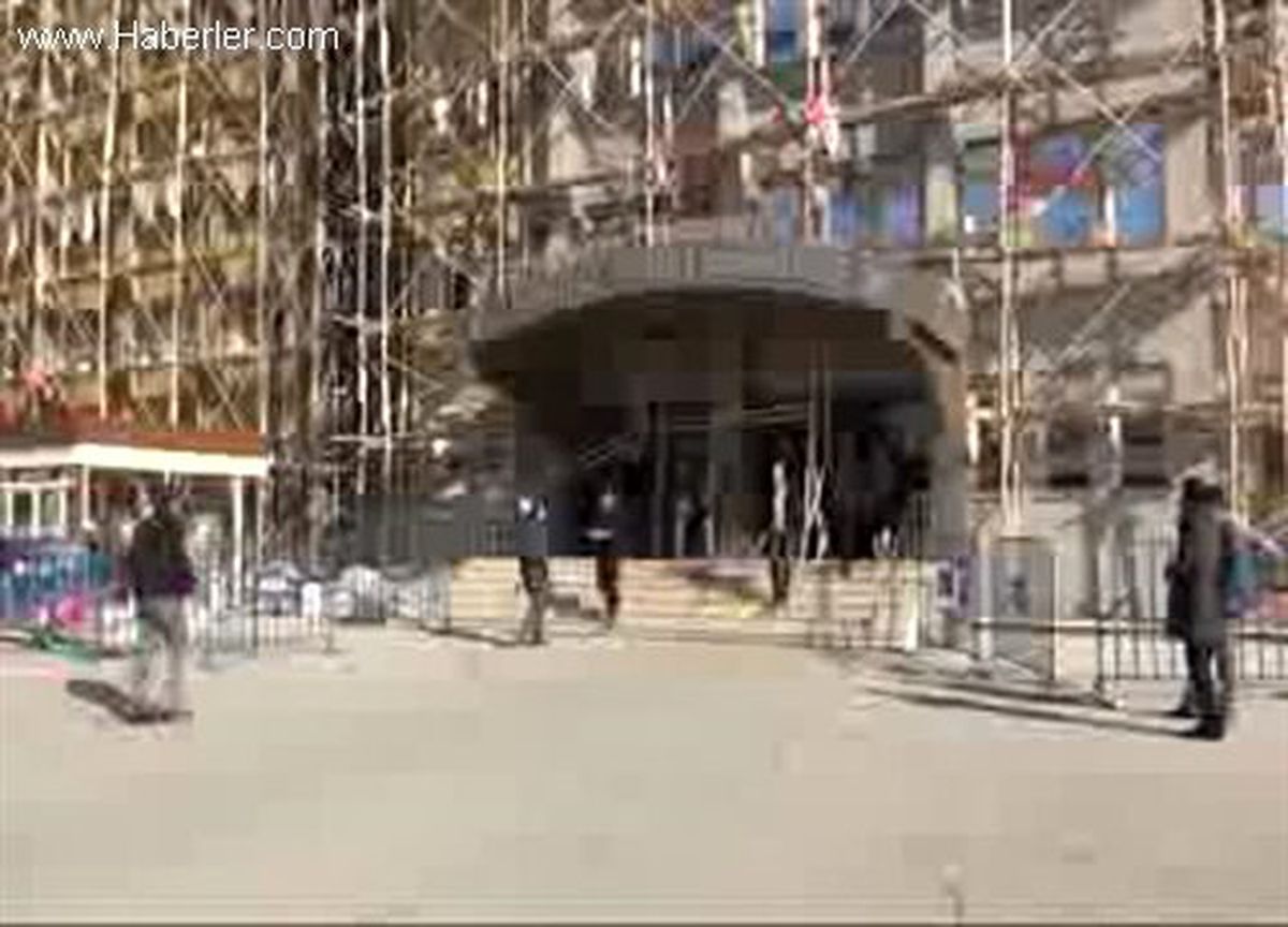 Fuhuş Operasyonunda Gözaltına Alınan Kadının Cinsel Organında Uyuşturucu Hap Çıktı