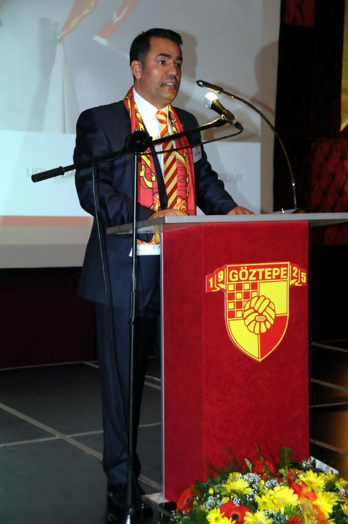 Göztepe Tek Yumruk