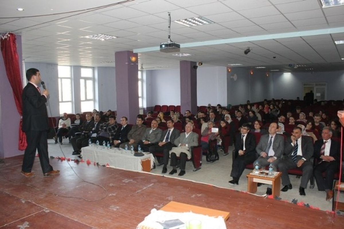 Honaz\'da Alzheimer Semineri Düzenlendi