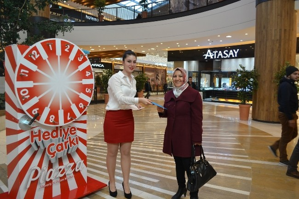 Kahramanmaraş Piazza\'dan Hediye Yağmuru