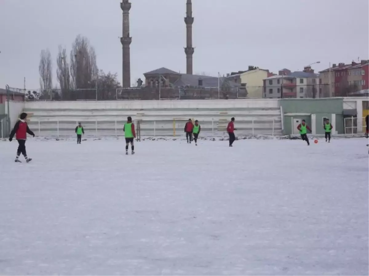 Karsspor Trabzon Beşirlispor Hazırlıklarını Sürdürüyor