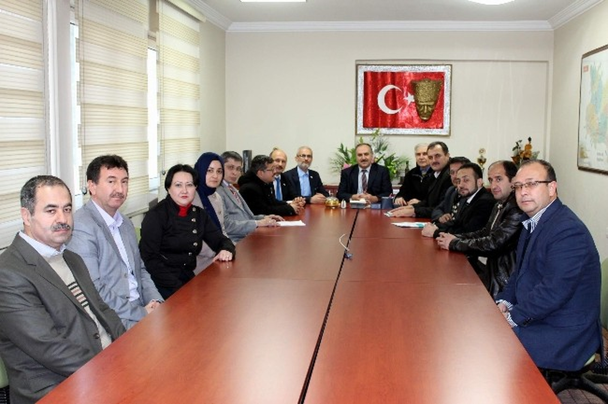 MASİDAP\'tan Manisa Milli Eğitim Müdürü Altınsoy\'a Ziyaret