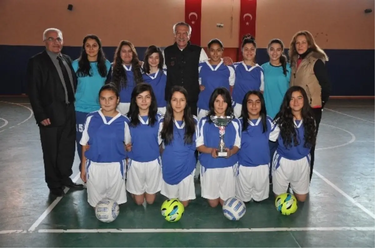 Nazilli Lisesi, Aydın\'ı Temsil Edecek