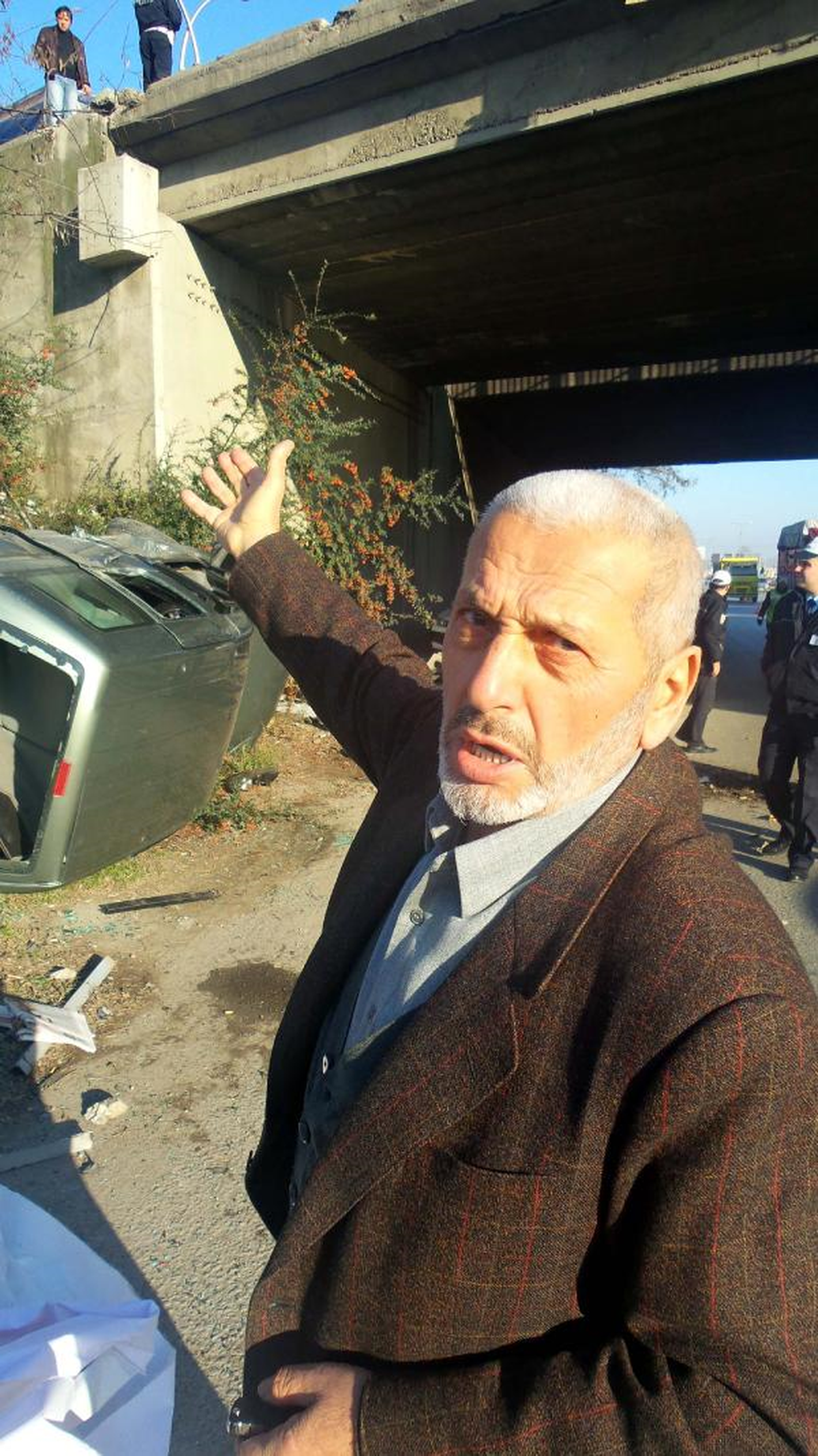 Otomobiliyle Köprüden D-100 Karayoluna Uçan İmam, Yara Almadan Kurtuldu