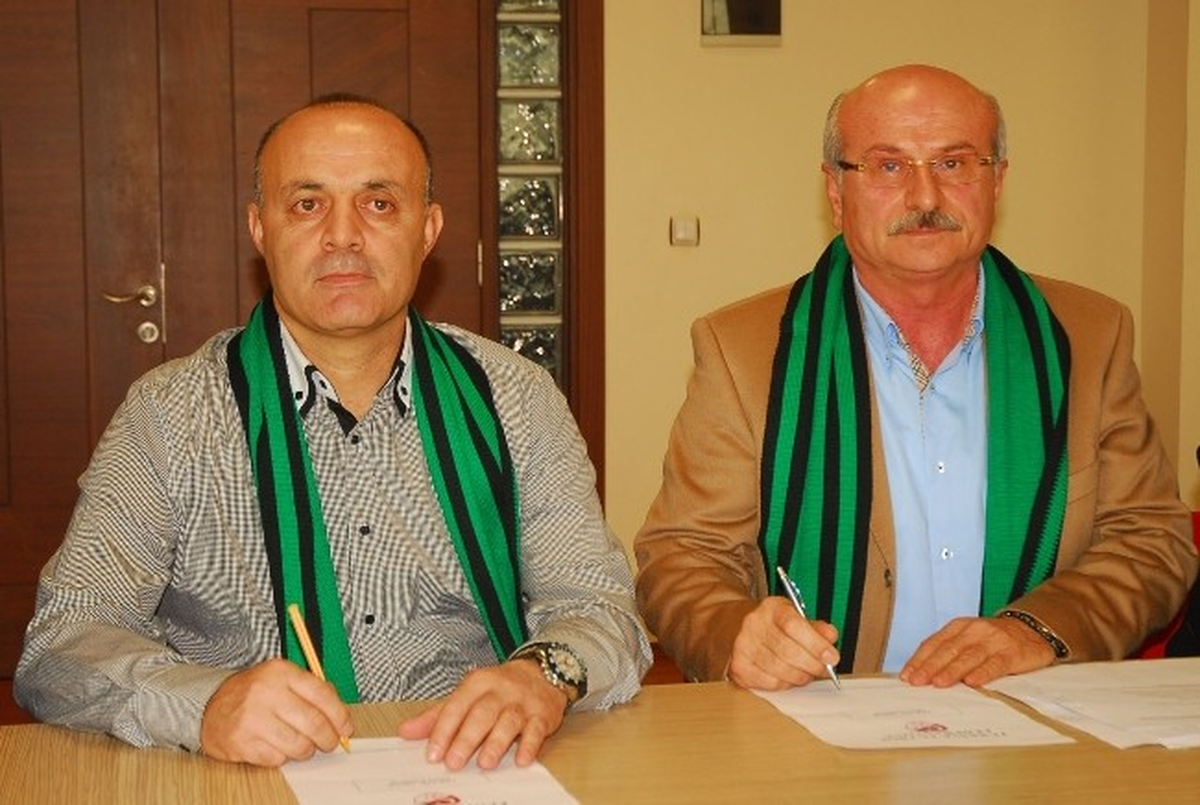 Özcan Bizati İmzayı Attı