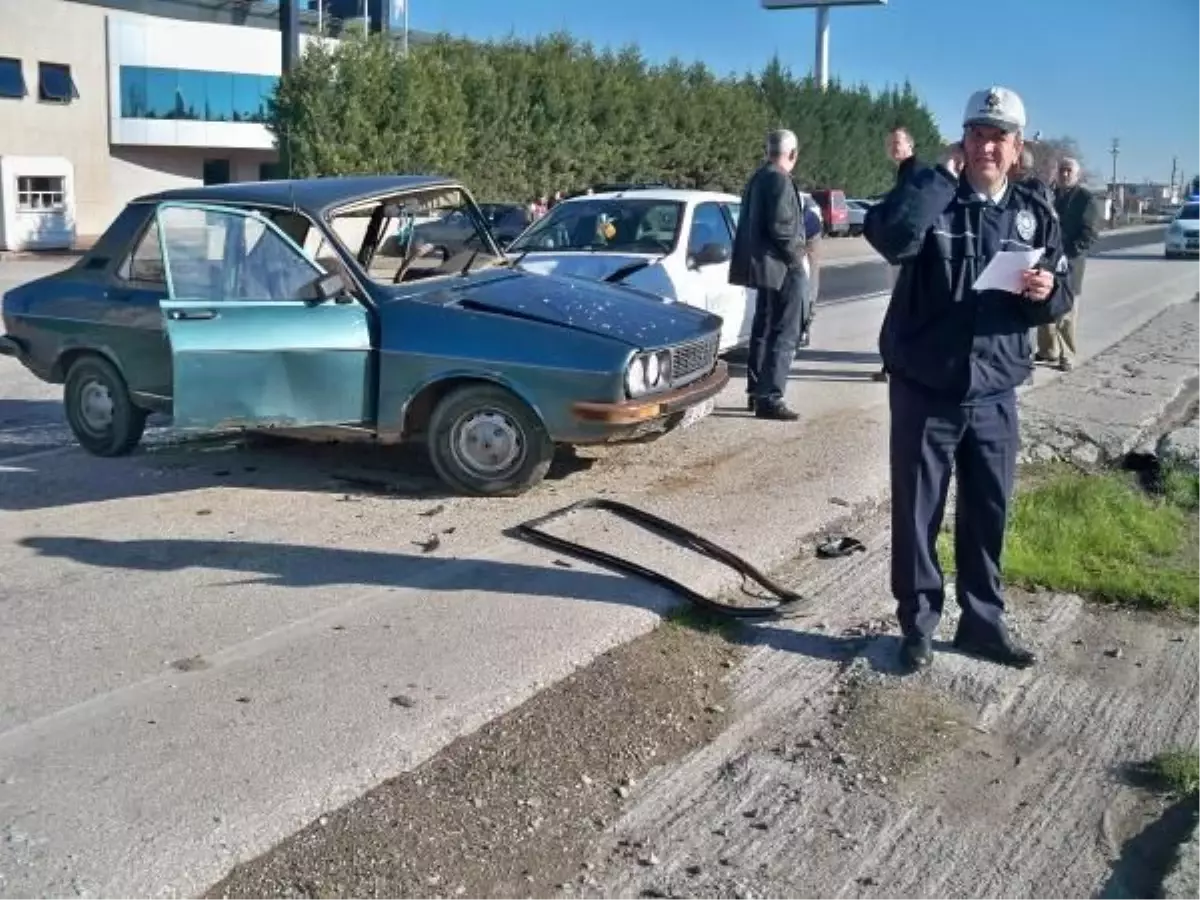 Tekirdağ\'da Otomobiller Çarpıştı: 6 Yaralı