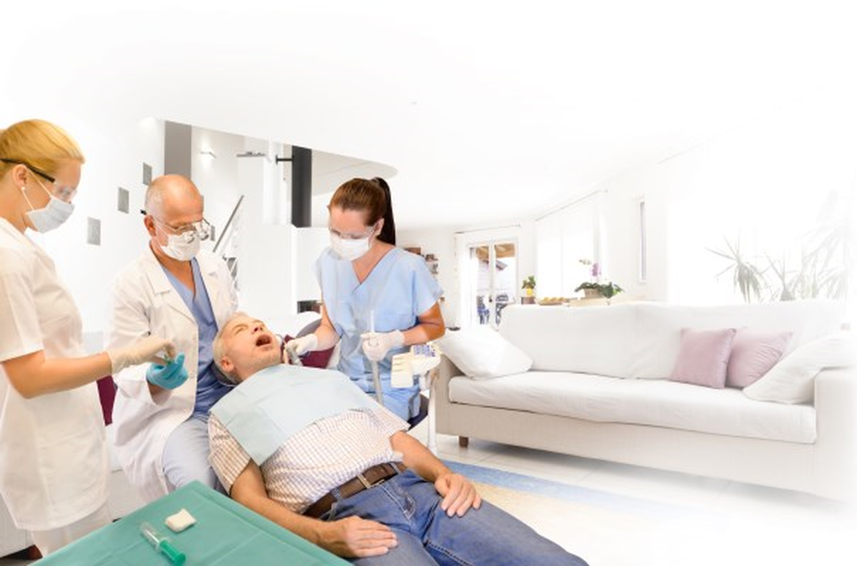 Türkiye\'nin İlk Diş Hastanesi Dentistanbul\'dan Bir İlk Daha; "Evde Diş Tedavisi"