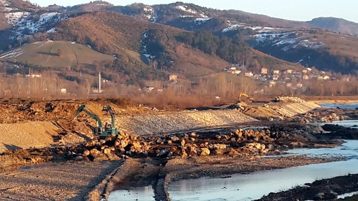 Vali Çınar Osb\'de İncelemerde Bulundu