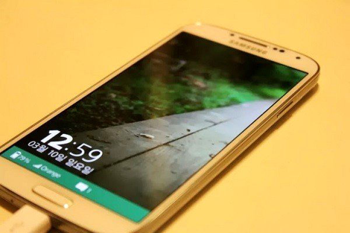 Samsung\'un Tizen Akıllı Telefonu Nihayet Geliyor