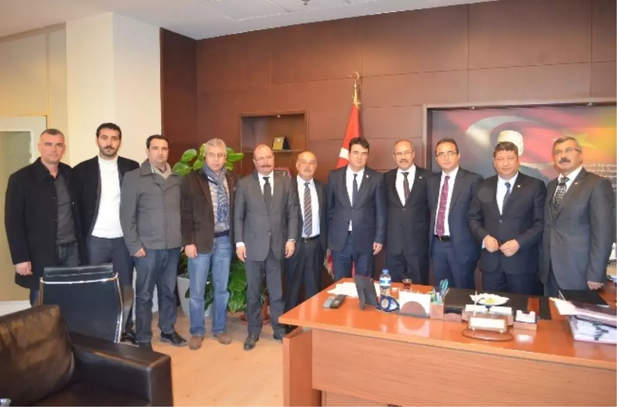 Vekil ve Başkanlardan Söke Belediye Başkanı Necdet Özekmekçi\'ye Ziyaret