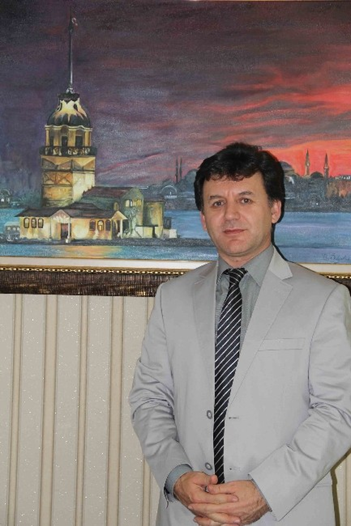 "Anne Karnındaki Çocuğun Kişiliği, Eşini Mutlu Eden Babanın Elinde"
