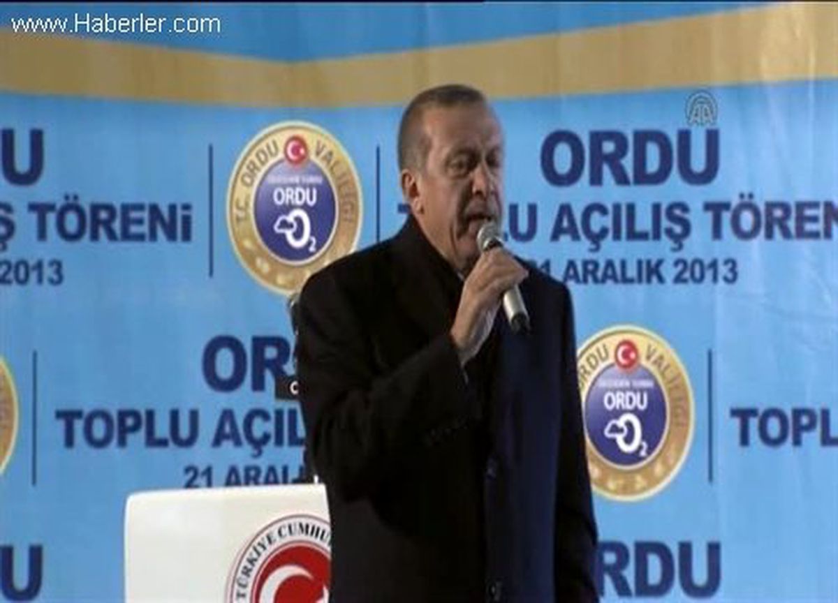 \'\'Türkiye\'yi Faiz Yoluyla Yeniden Sömürmek İstiyorlar"