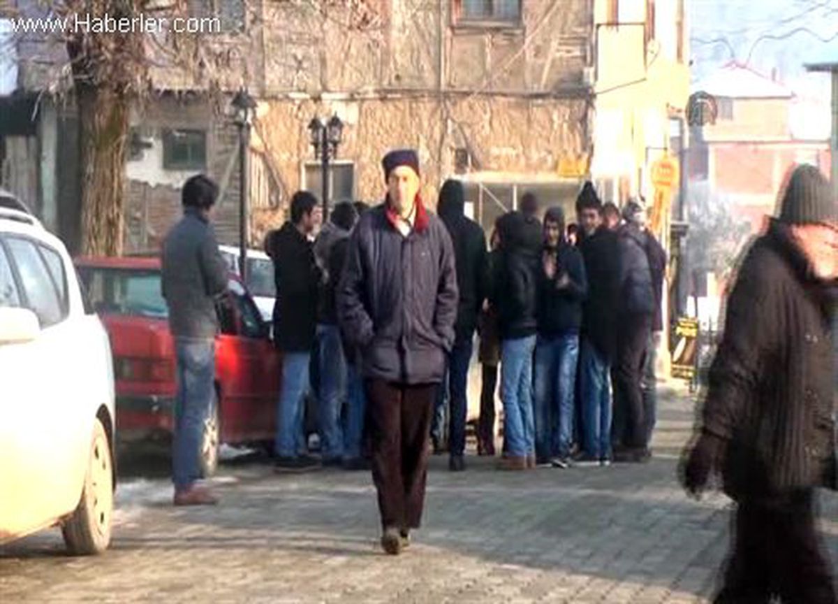 Beldelerinin mahalleye dönüştürülmesini protesto ettiler -