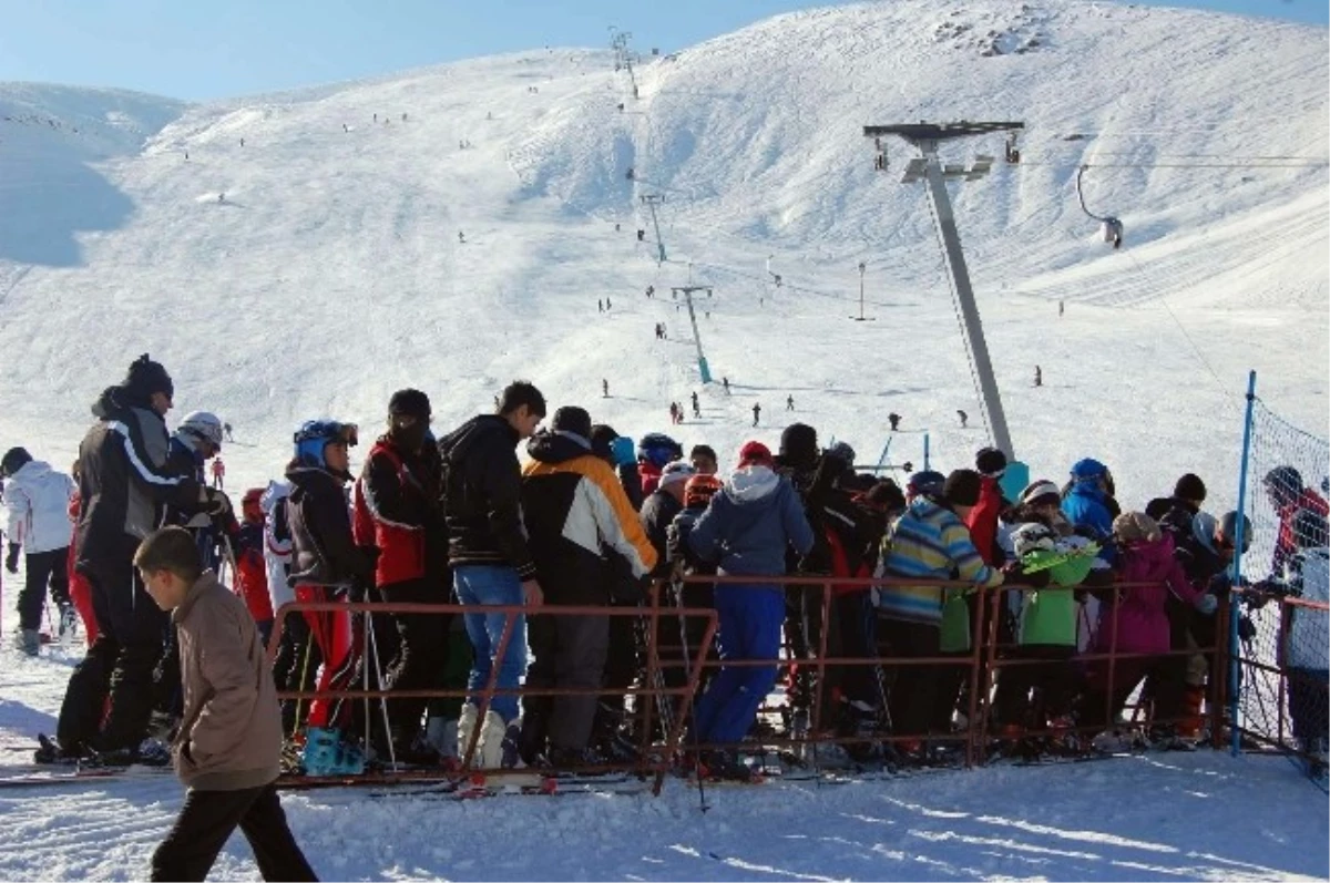 Bitlis\'te Kayak Sezonu Açıldı