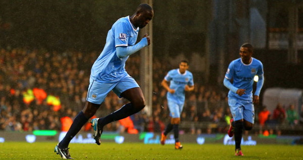 Manchester City\'nin Şakası Yok: 2 - 4