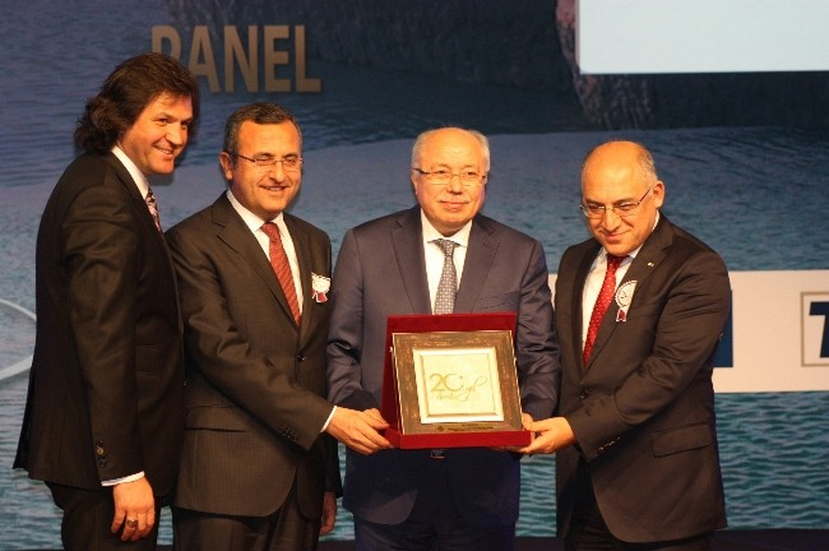 Denizli\'de Başarılı İhracatçılar Ödüllendirildi