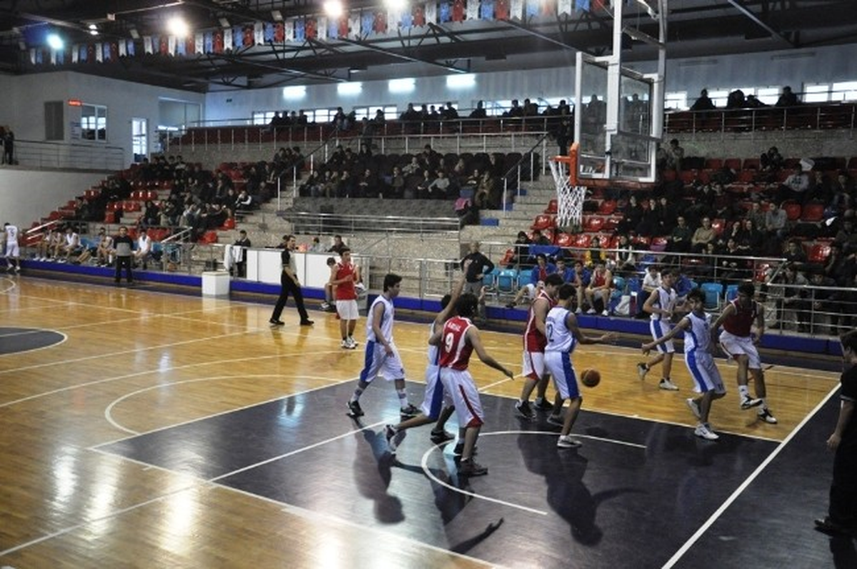 Düzce\'de Basketbol Müsabakaları Başladı