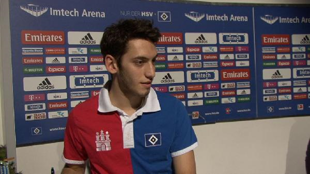 Hakan Çalhanoğlu Türkiye\'de Favorim Galatasaray