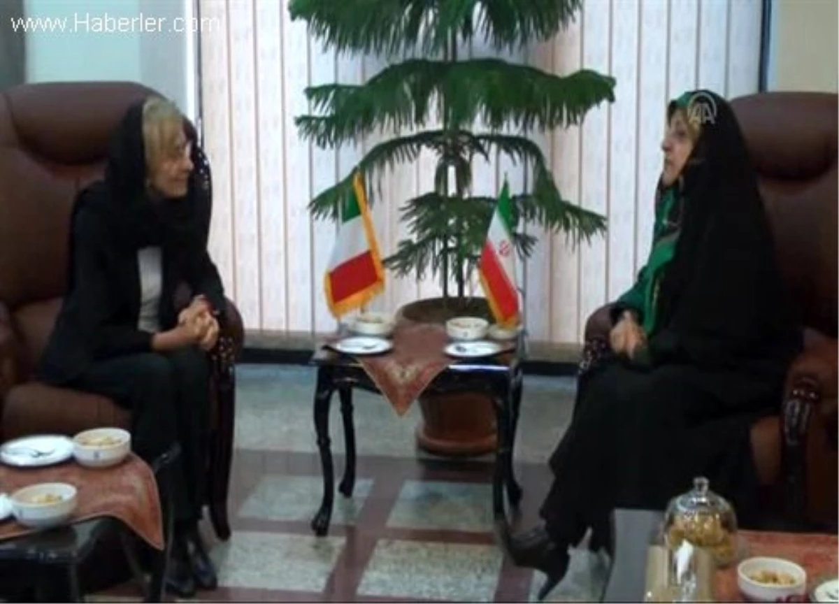 İtalya Dışişleri Bakanı Bonino, İran\'da -