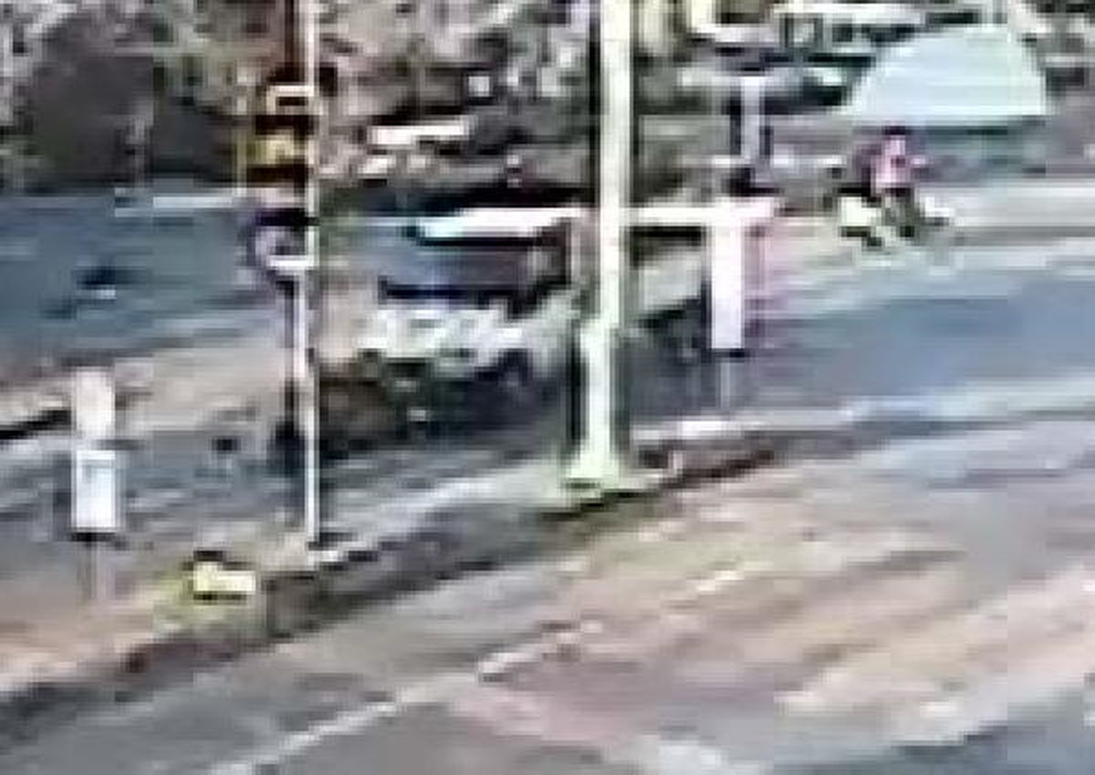 Kamyonet Motosiklete Çarptı: 1 Ölü, 1 Yaralı