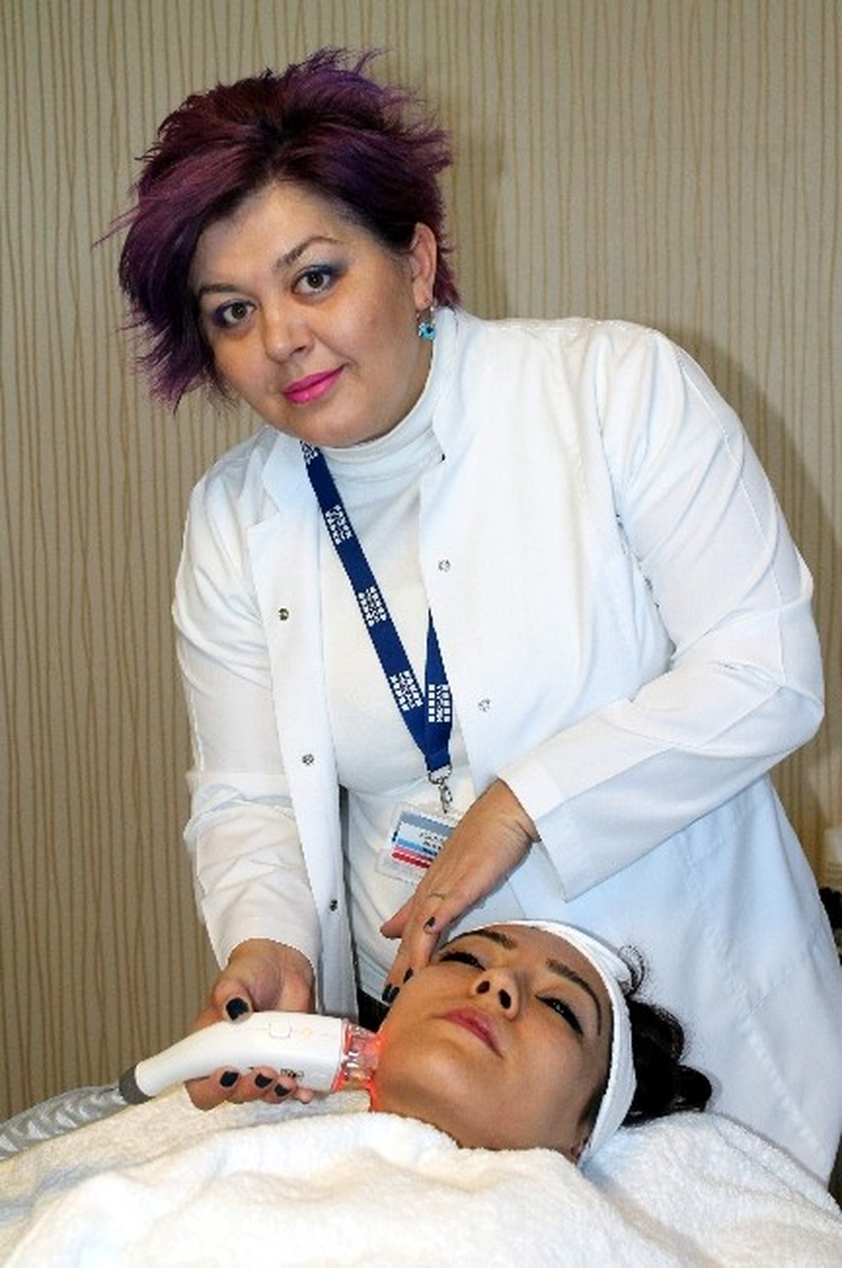 Konya\'da Radyofrekansla Ameliyatsız Yüz Germe