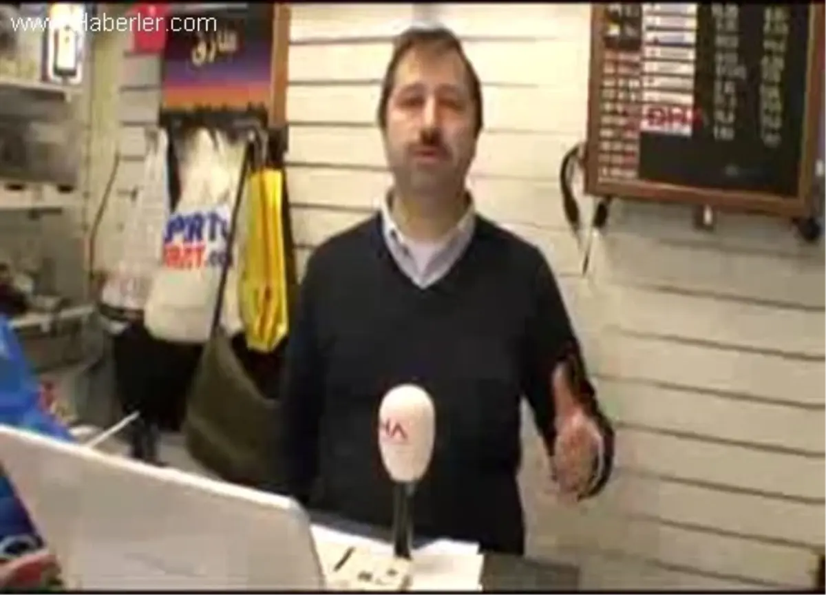 Londra'da Yaşayan Türk Tiyatronun Çöktüğüne Şahit Oldum