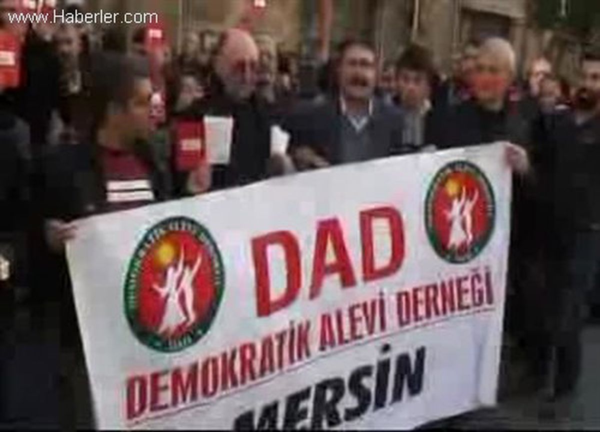 Mersin\'de Maraş Olayları Protestosu