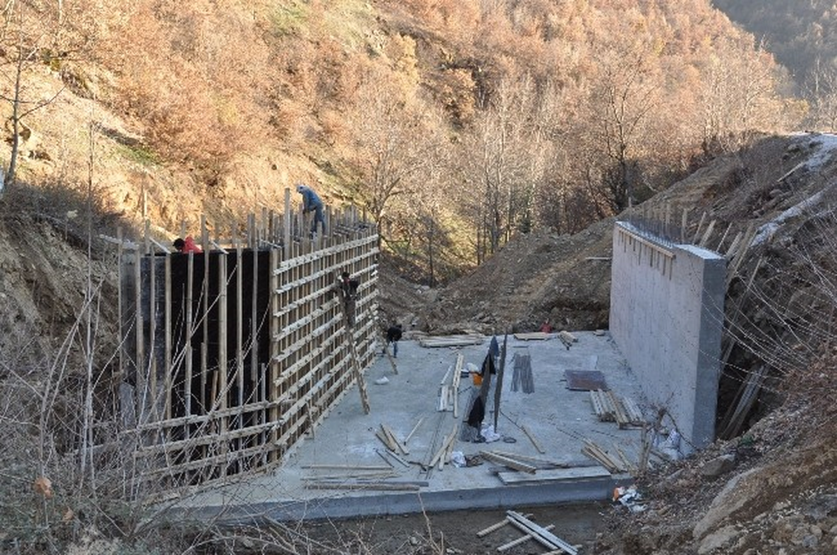 Nazilli Belediyesi Tehlikeli Yola Çare Üretti