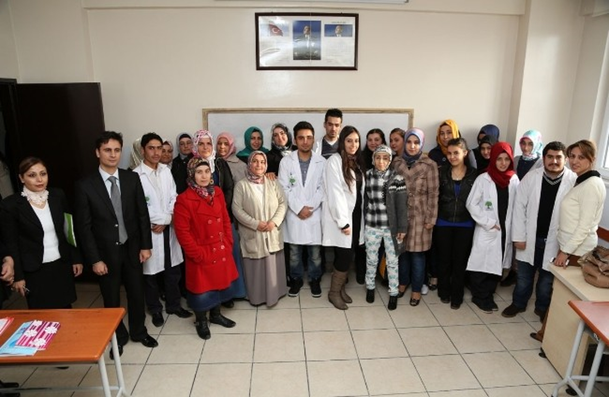 Şehitkamil\'den Açıköğretim Öğrencilerine Büyük Jest