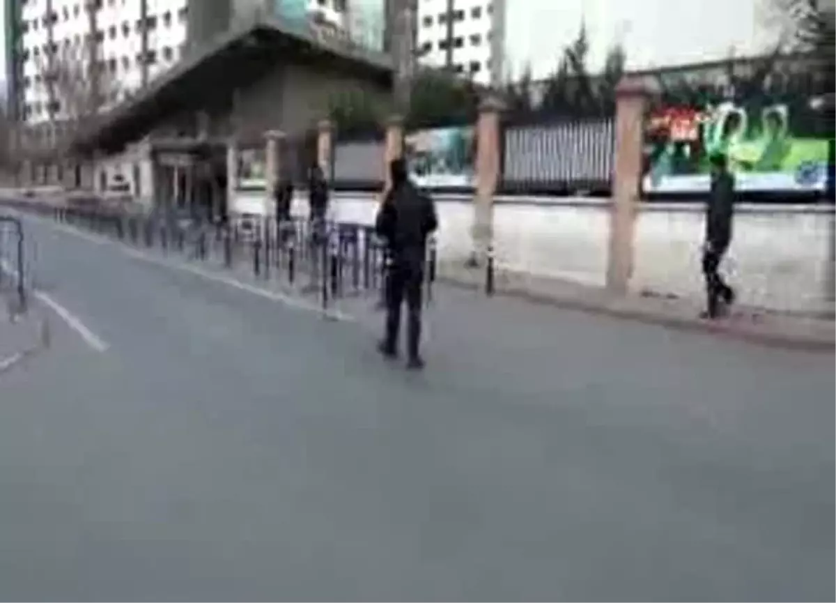 03.32 Talimatıyla Gazetecilere Emniyete Giriş Yasağı