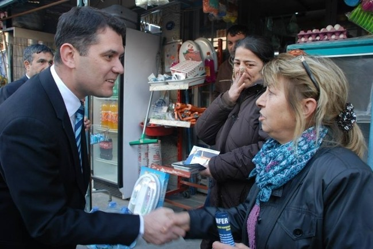 Ak Partili Kemerli: "Karşıyaka\'nın Kaybedecek Vakti Yok"
