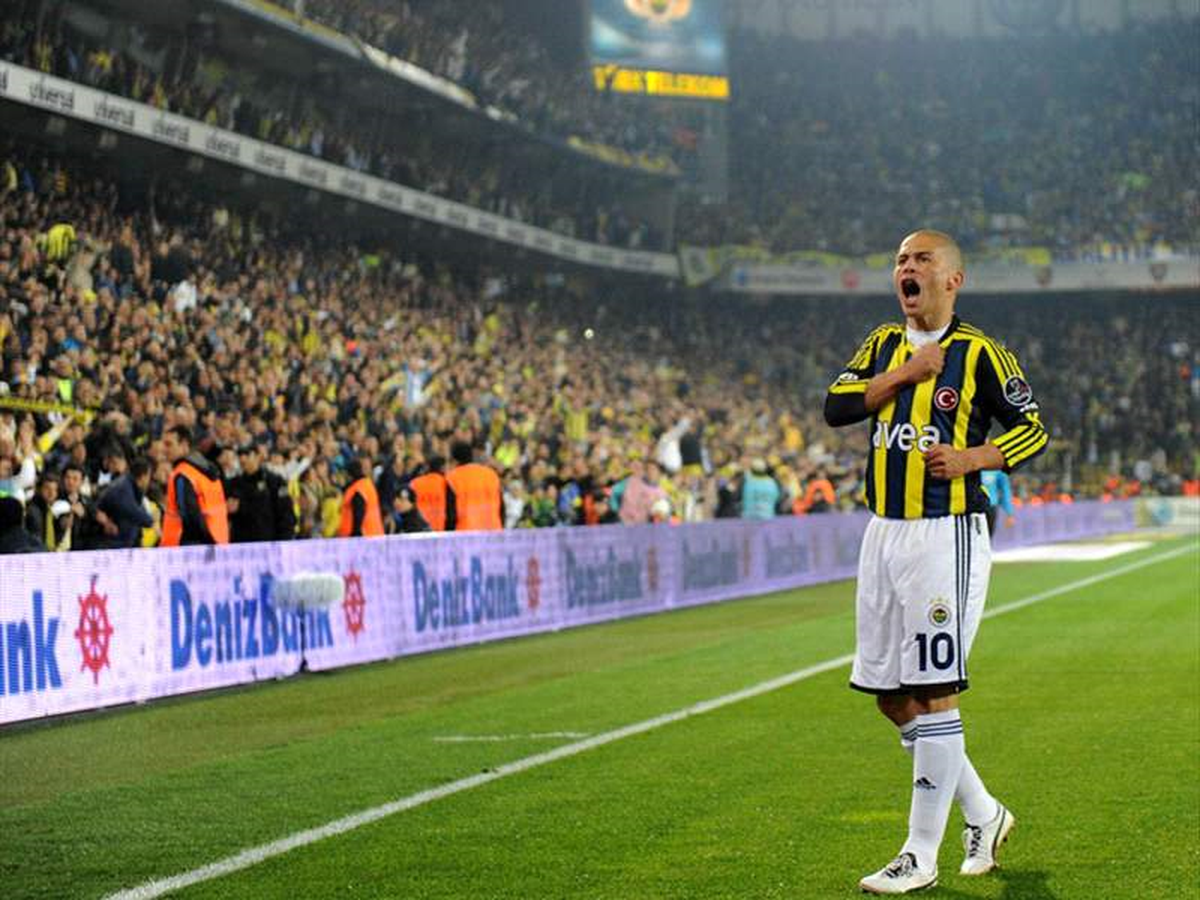 Alex Efsaneyi Unutmadı