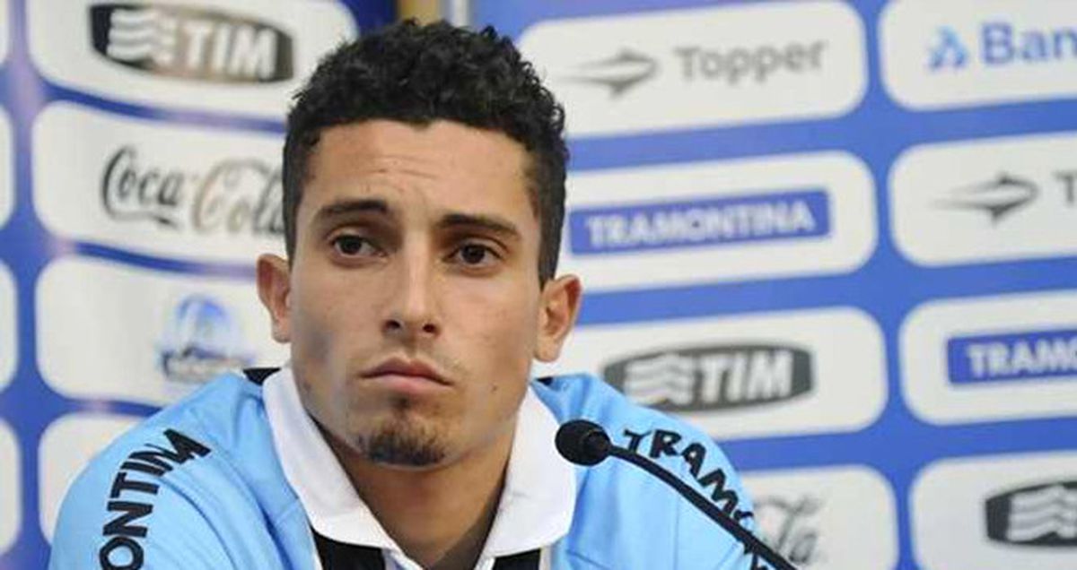Alex Telles İstanbul\'da...