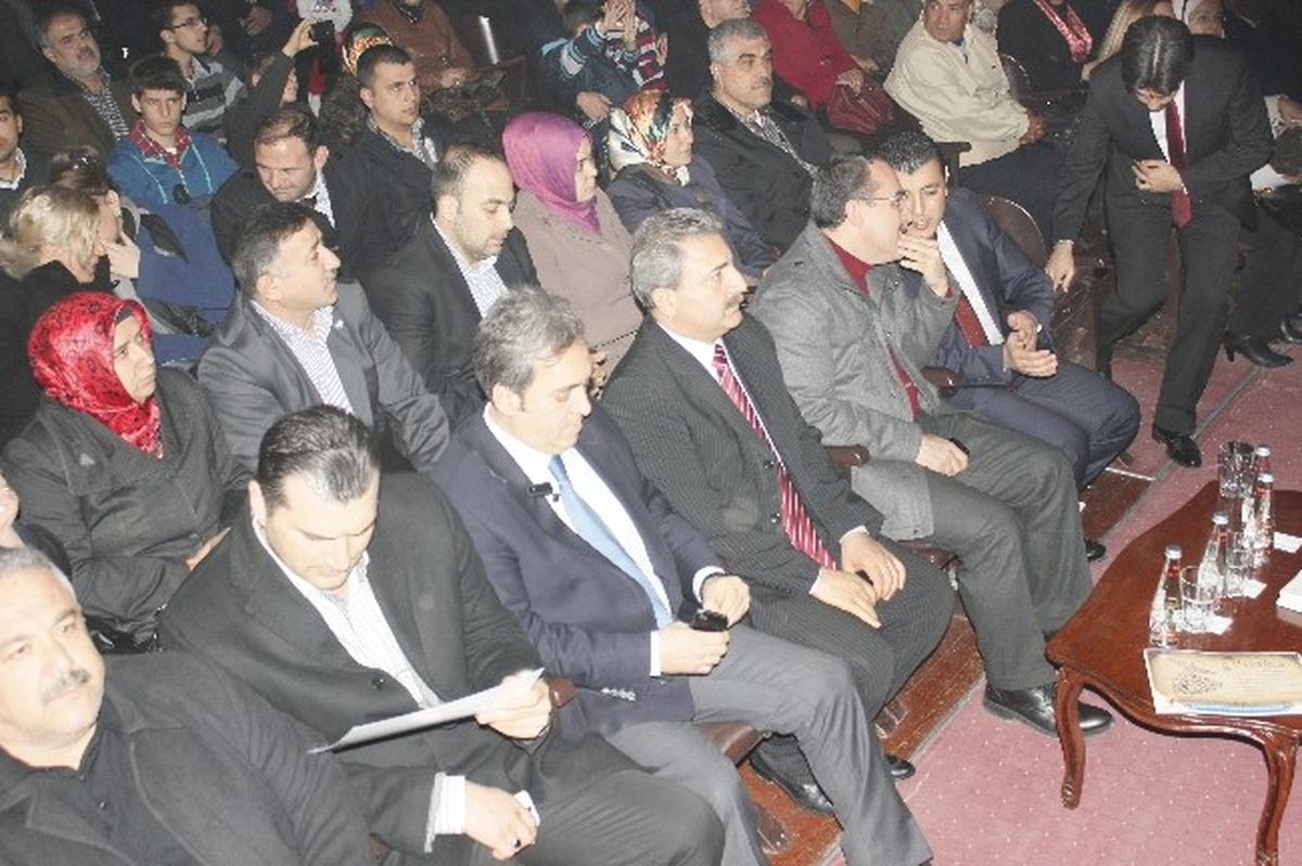 Bakan Ergin, Hatay\'da Şeb-İ Aruz Etkinliğine Katıldı
