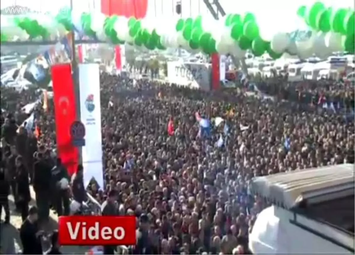 Başbakan Erdoğan: \'Biz O Elleri Kırarız\'