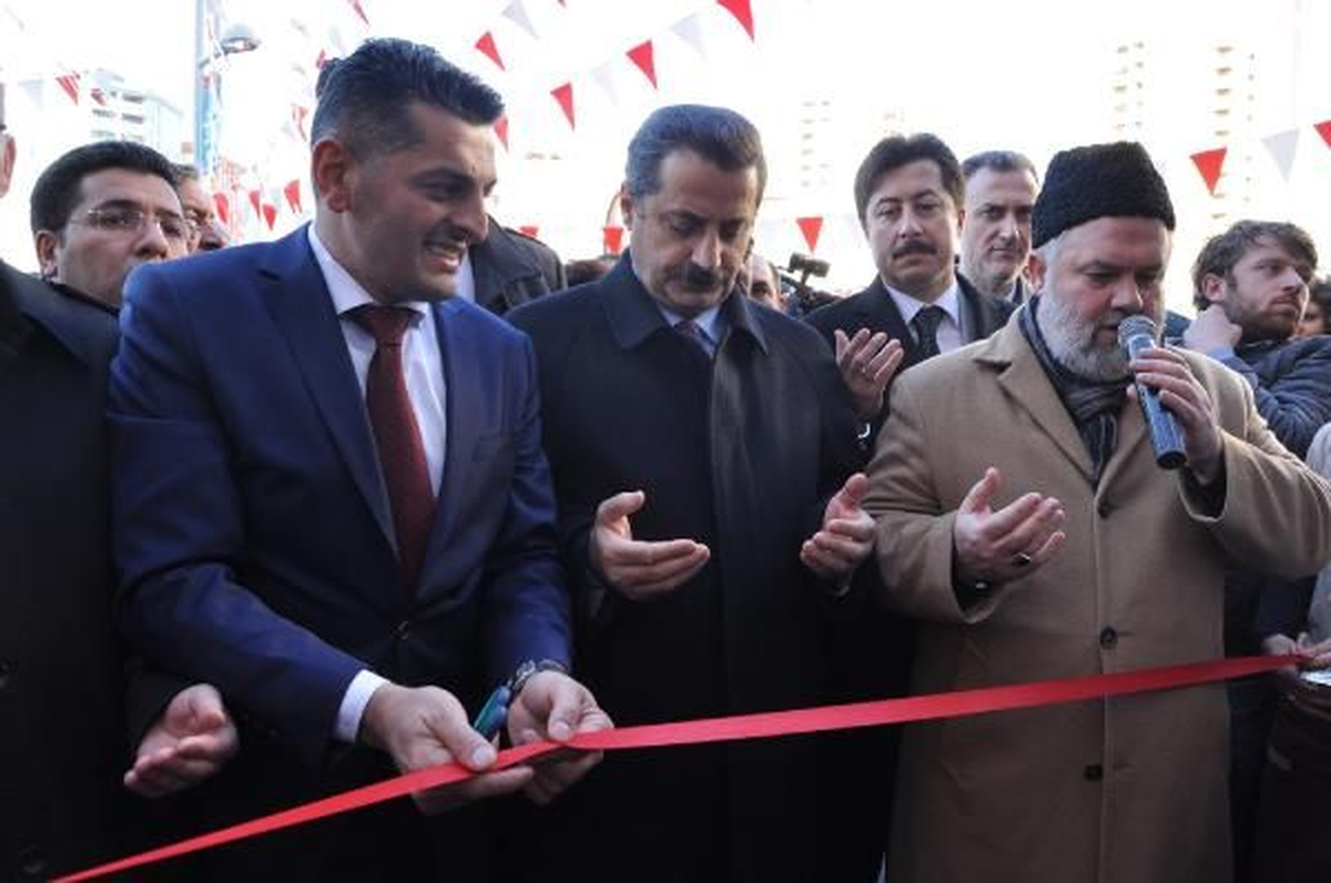 Çalışma ve Sosyal Güvenlik Bakanı Çelik, Bursa\'da Açıklaması