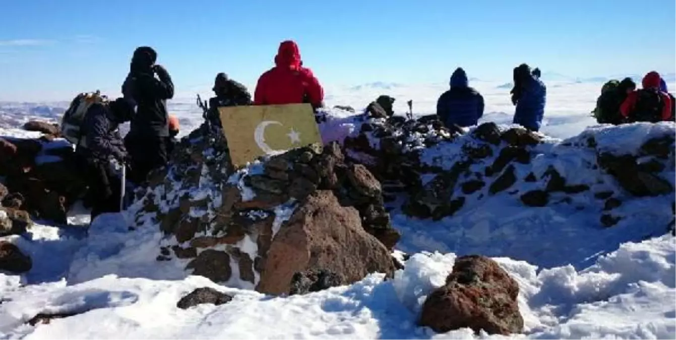 Dağcılar, Şehitler İçin Allah-U Ekber Dağı'na Tırmandı