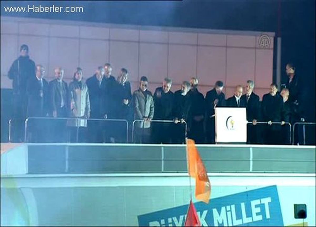 Erdoğan: \'\'Devletin içinde paralel yapılaşmaya gayret edenler türedi\'\' -