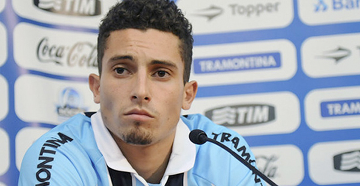 Galatasaray'ın Listesindeki Alex Telles, İstanbul'a Geldi