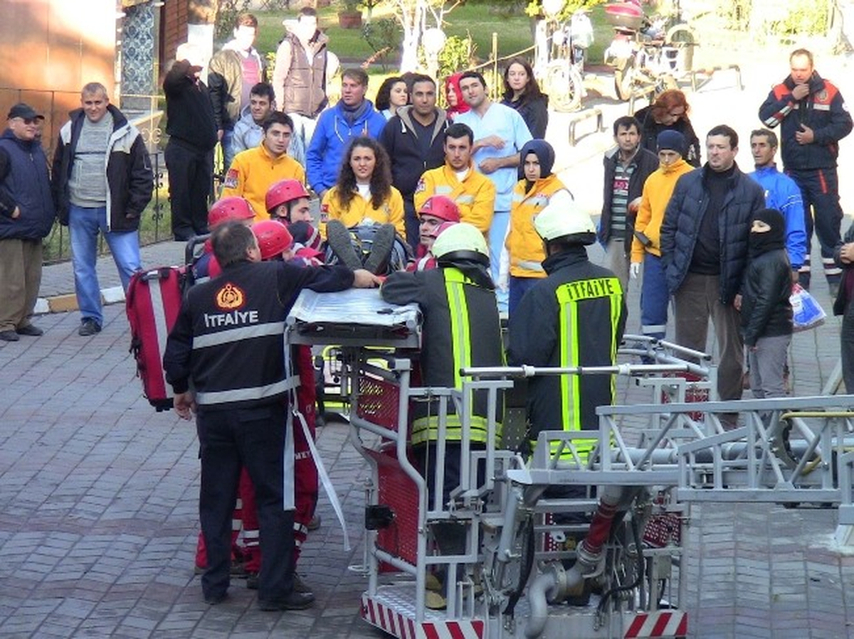 Hastanede Gerçeği Aratmayan Tatbikat