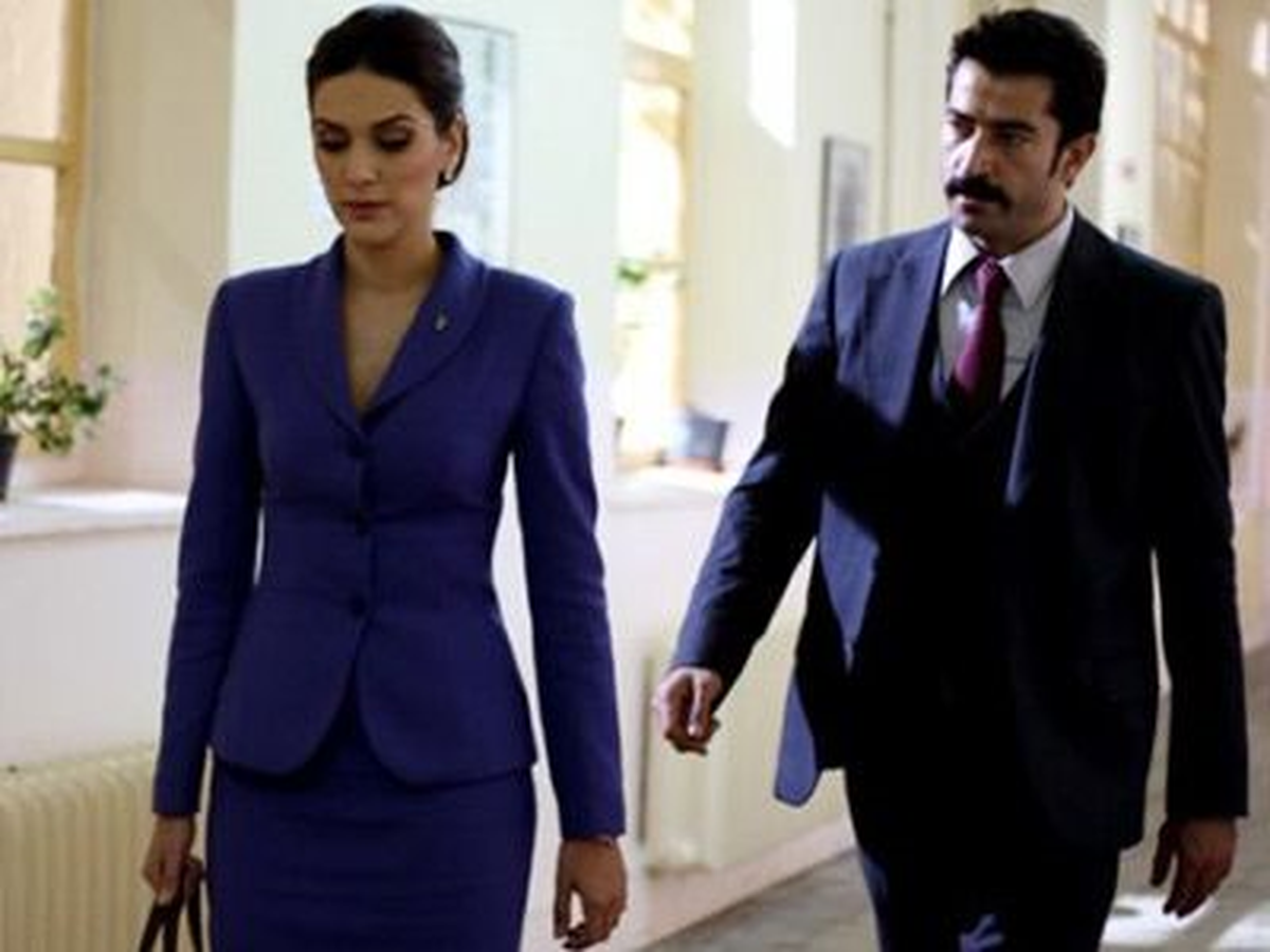 \'Karadayı\' Ekibi Yeni Yıl Partisinde Eğlendi!