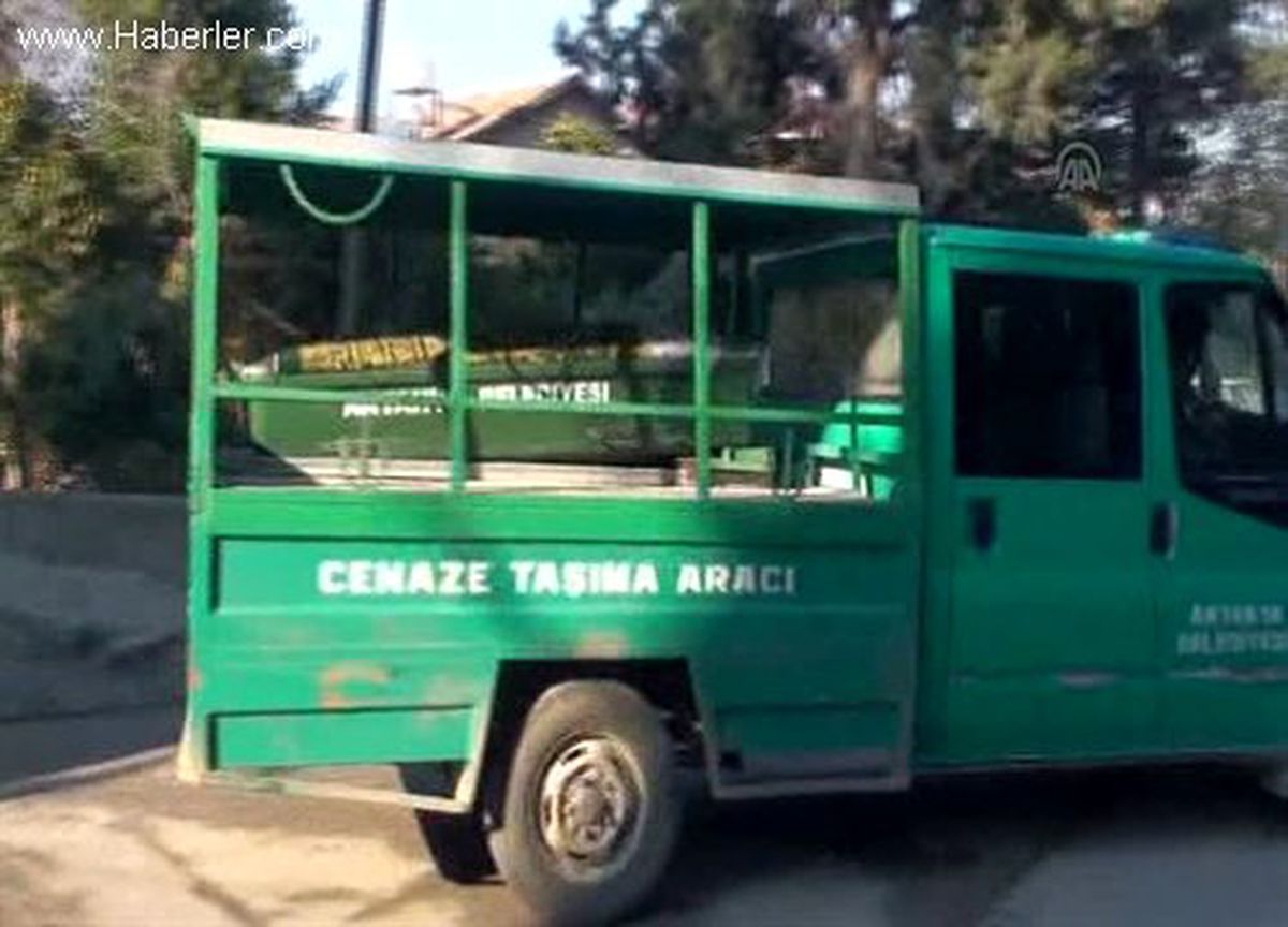 Kayseri\'de hayatını kaybeden Ebru Salmanoğlu\'nun cenazesi -