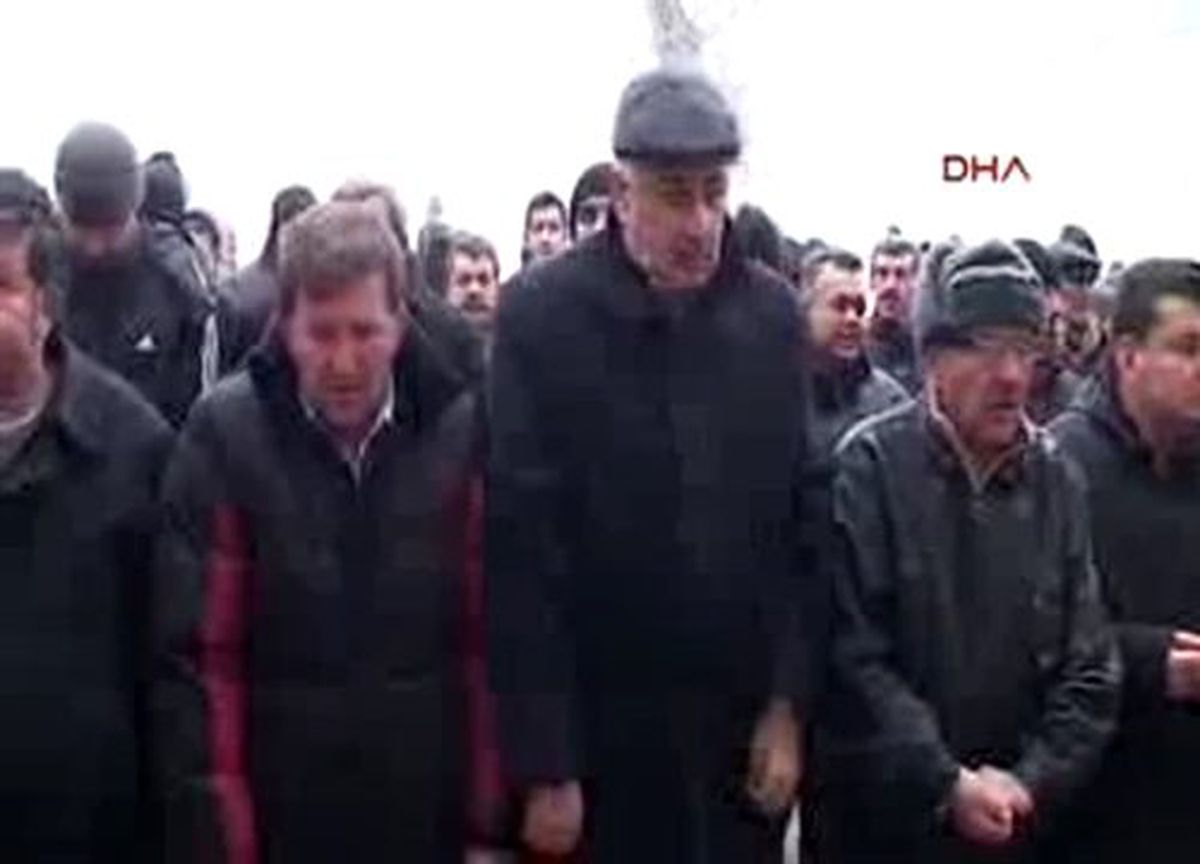 Kayseri\'de Kazada Hayatını Kaybeden 2 Kardeş Toprağa Verildi