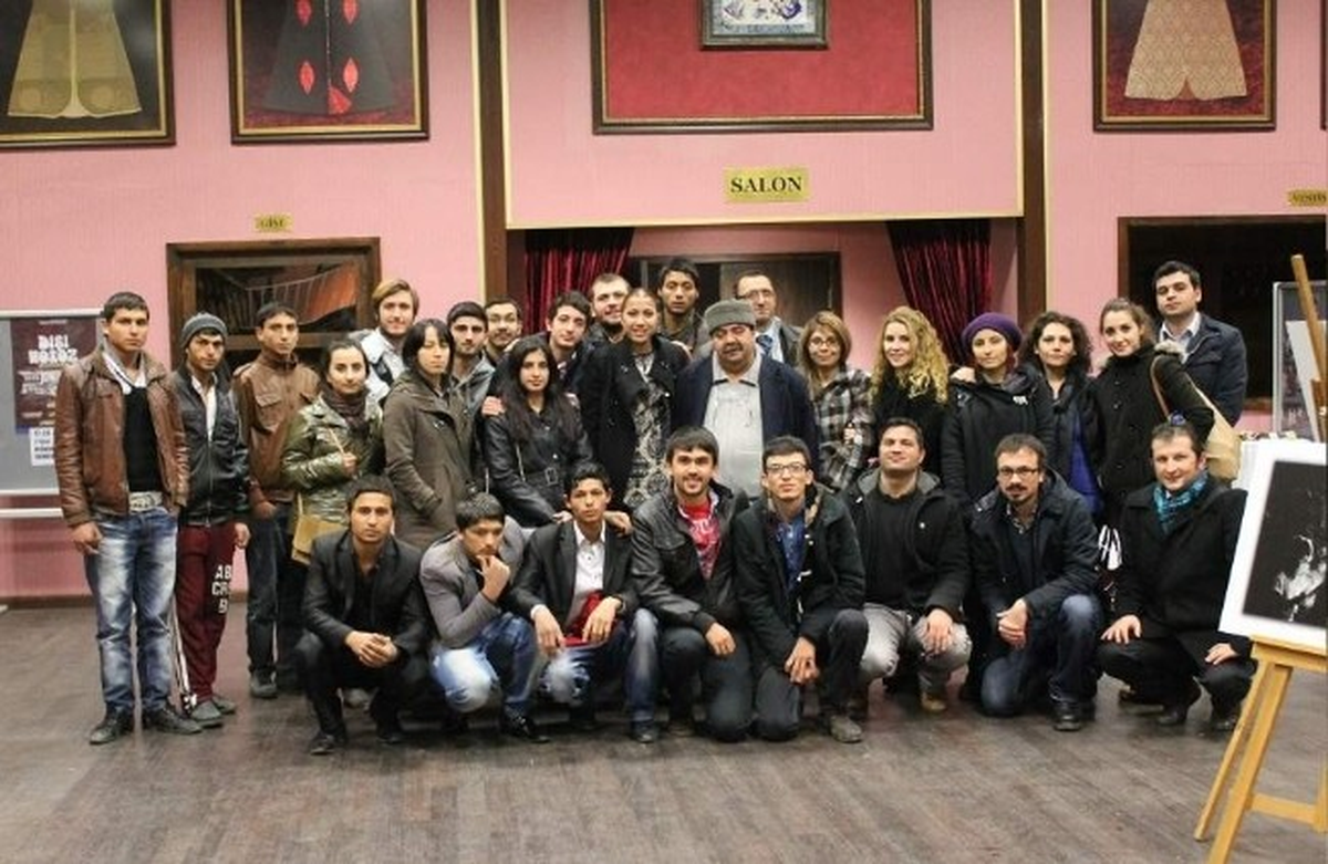 Ko-Mek\'ten Kursiyerlerine Tiyatro Şenliği