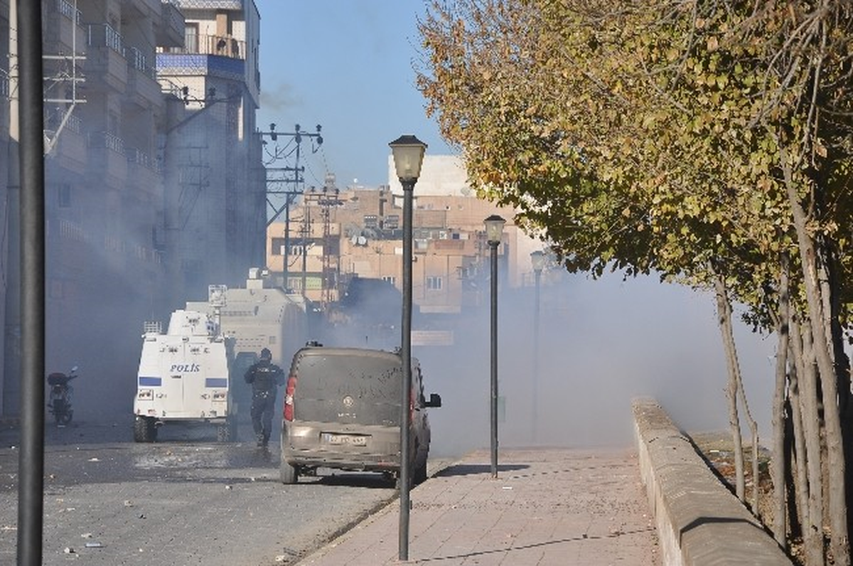Nusaybin\'be BDP\'nin Basın Açıklaması Sırasında Olaylar Çıktı