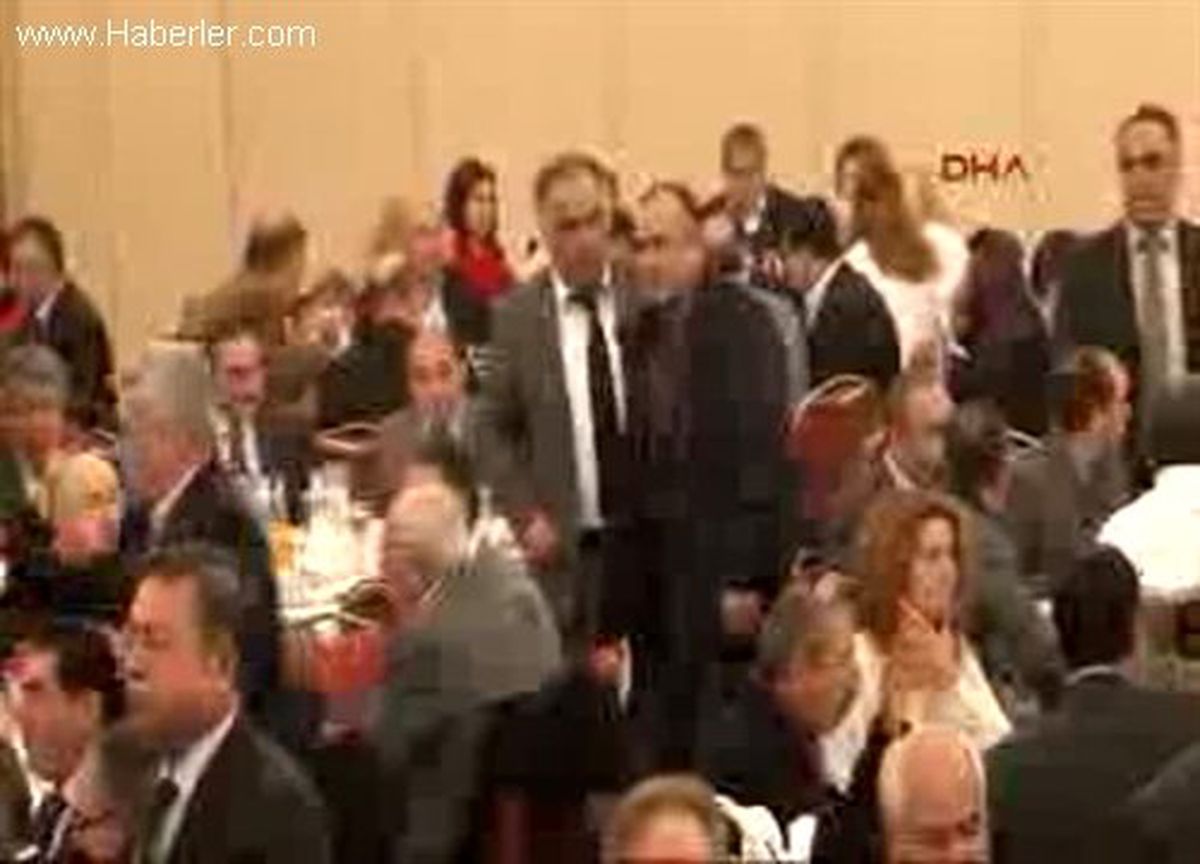 Sarıgül: Allah\'ım Size Daha Ne Yapsın. Sizi İstanbul\'a Getirmiş. Bir de Sarıgül\'ü Göndermiş