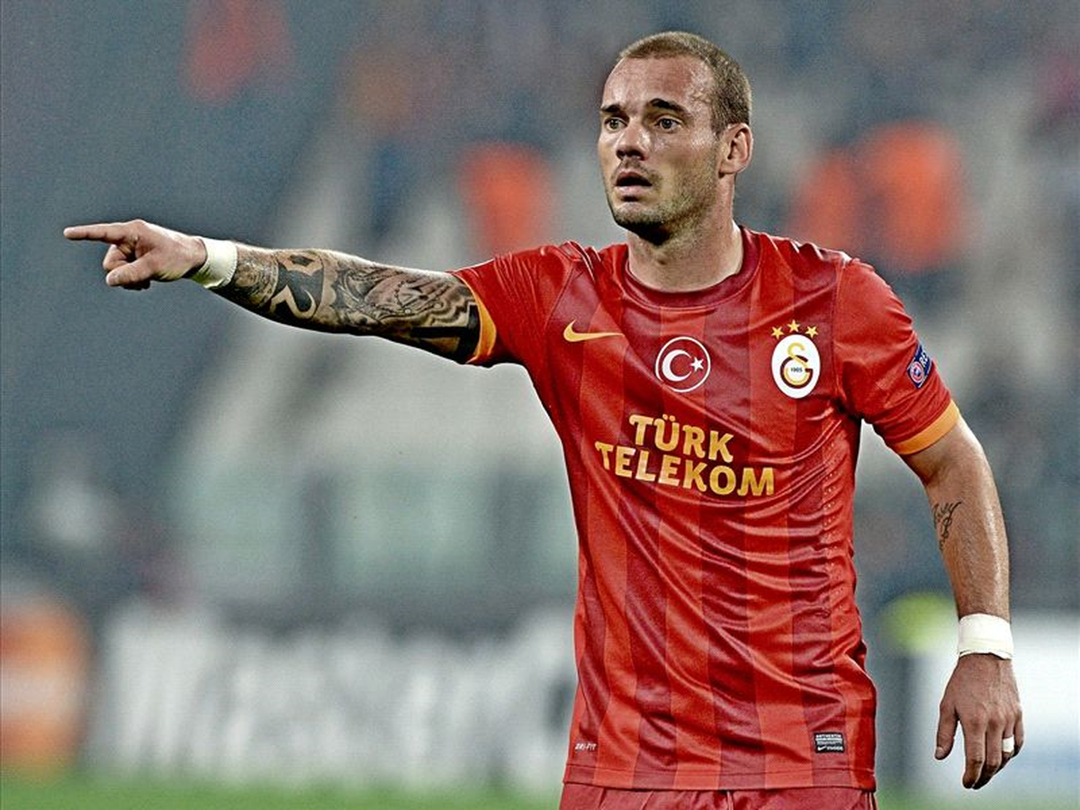 Sneijder: Transfer Teklifi Alsam...