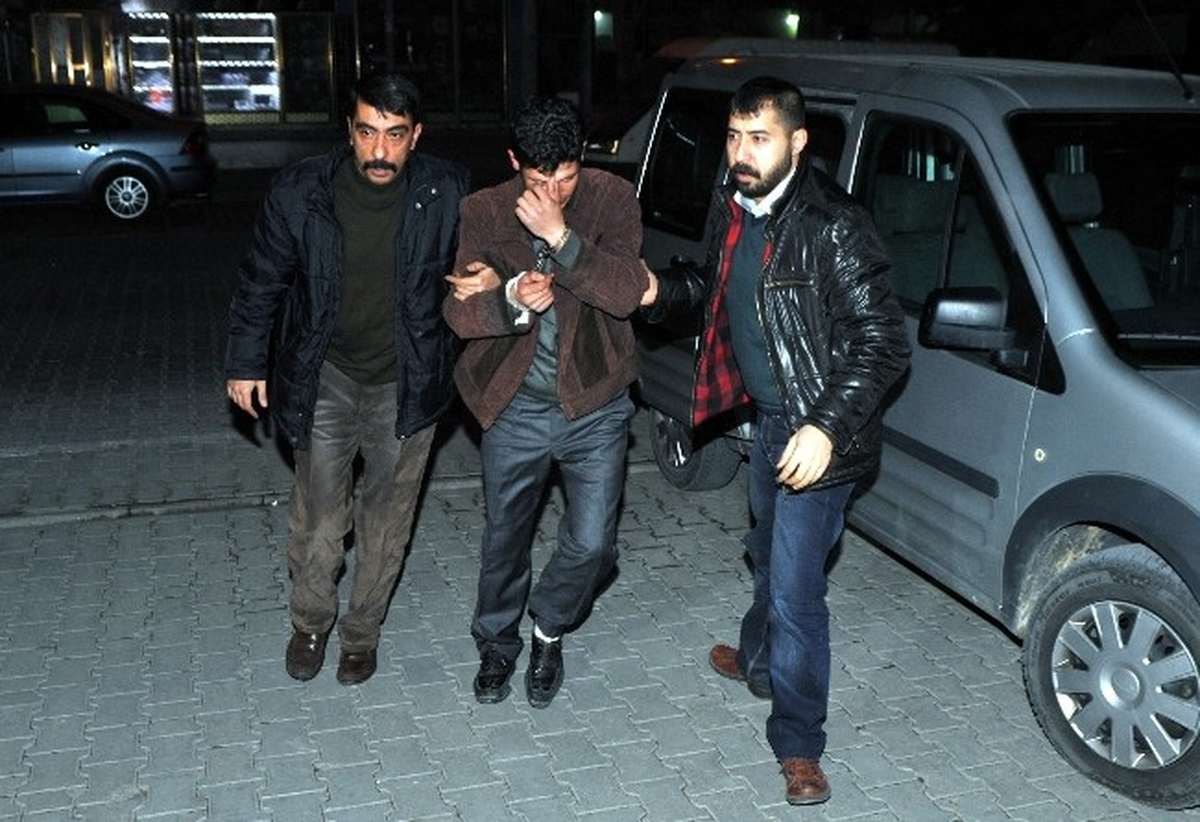 Uşak\'ta Yol Keserek Dehşet Saçan Katil Zanlısı Yakalandı